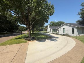 6522  Ridgeview Circle , Dallas Texas 75240
