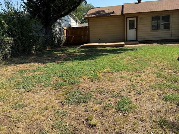 609  Crane Drive , Euless Texas 76039