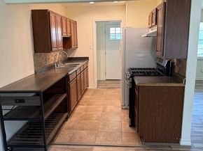 609  Crane Drive , Euless Texas 76039