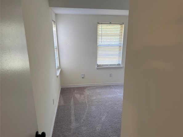 609  Crane Drive , Euless Texas 76039