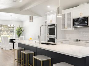 6350  Glennox Lane , Dallas Texas 75214