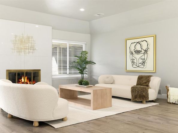 6350  Glennox Lane , Dallas Texas 75214