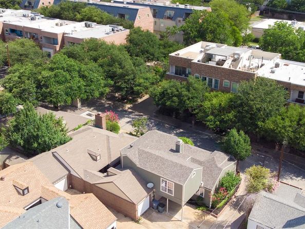 1415  Pecos Street , Dallas Texas 75204