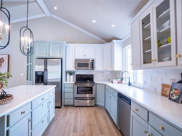 1415  Pecos Street , Dallas Texas 75204