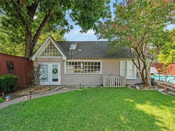 1808  Forest Park Boulevard , Fort Worth Texas 76110