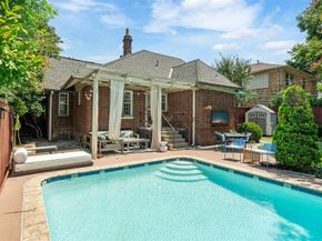 1808  Forest Park Boulevard , Fort Worth Texas 76110