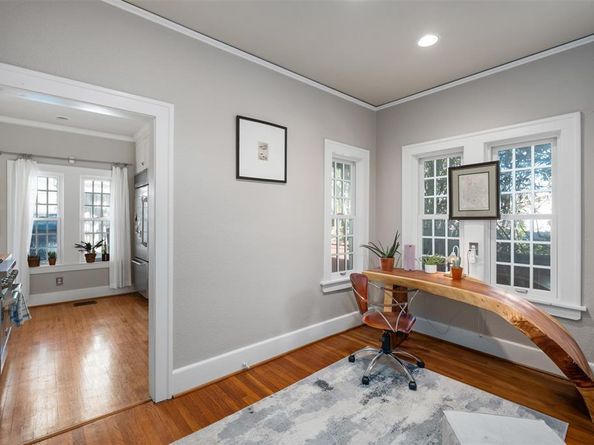 1808  Forest Park Boulevard , Fort Worth Texas 76110