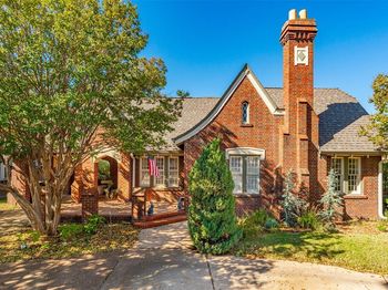 1808  Forest Park Boulevard 