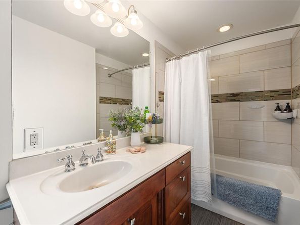 1808  Forest Park Boulevard , Fort Worth Texas 76110