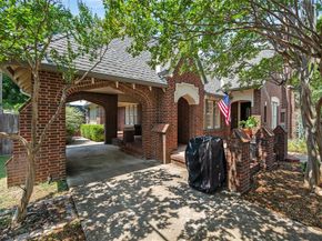 1808  Forest Park Boulevard , Fort Worth Texas 76110