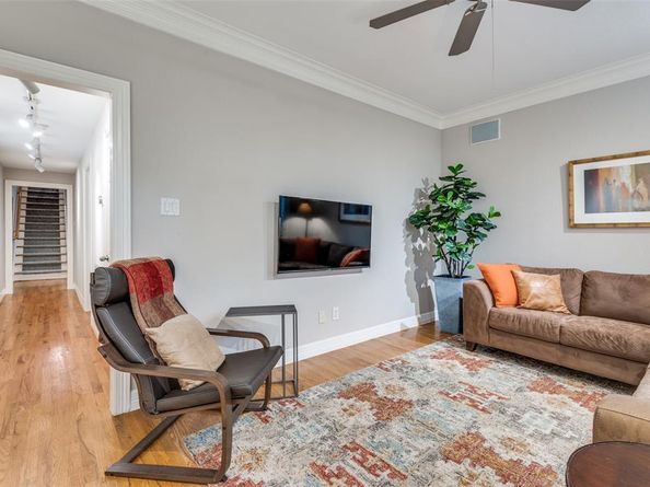 3955  Cole Avenue , Dallas Texas 75204