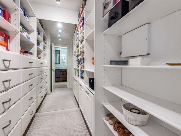 3955  Cole Avenue , Dallas Texas 75204
