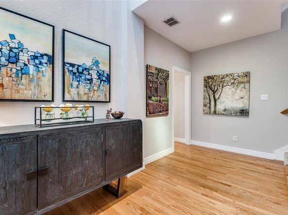 3955  Cole Avenue , Dallas Texas 75204