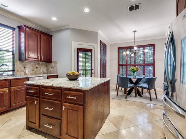 3955  Cole Avenue , Dallas Texas 75204