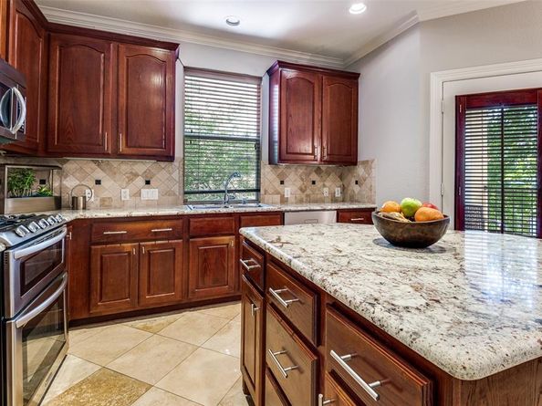 3955  Cole Avenue , Dallas Texas 75204