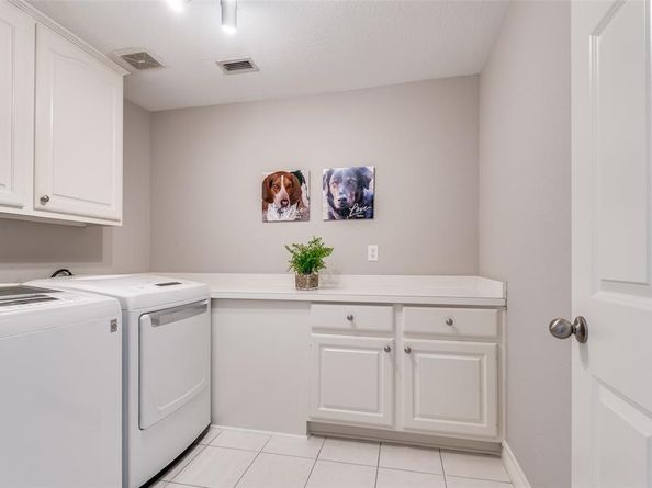 3955  Cole Avenue , Dallas Texas 75204