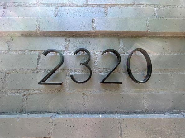 2320  Arrowhead Court , Fort Worth Texas 76103