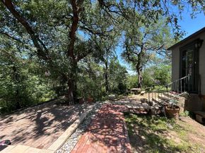 2320  Arrowhead Court , Fort Worth Texas 76103