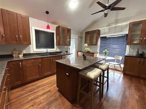 2320  Arrowhead Court , Fort Worth Texas 76103