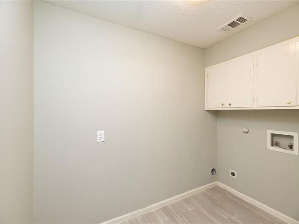 5124  Ashbrook Road , Dallas Texas 75227
