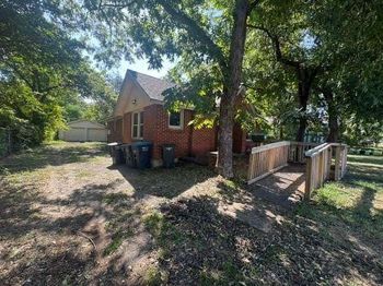 424  Colonial Street 