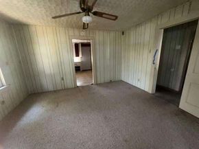 424  Colonial Street , Fort Worth Texas 76111