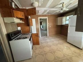 424  Colonial Street , Fort Worth Texas 76111