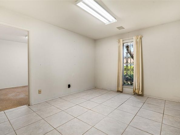 4032  Echo Glen Drive , Dallas Texas 75244