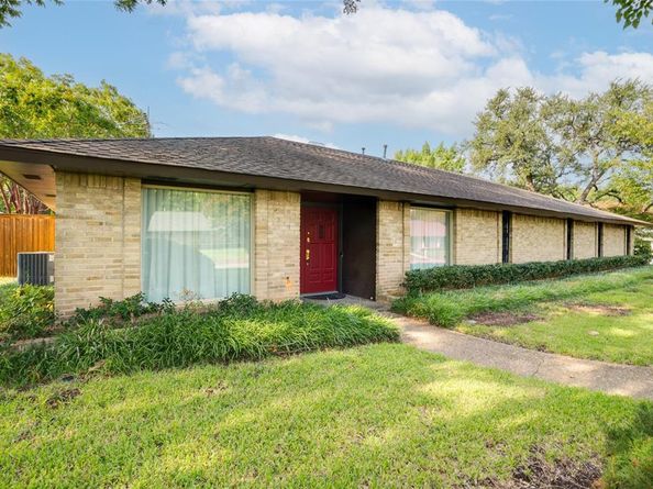 4032  Echo Glen Drive , Dallas Texas 75244