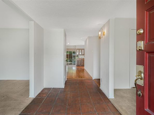 4032  Echo Glen Drive , Dallas Texas 75244