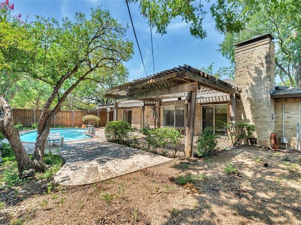 4032  Echo Glen Drive , Dallas Texas 75244