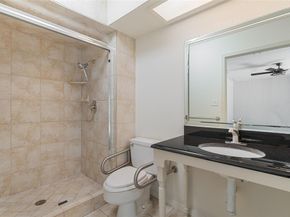 4032  Echo Glen Drive , Dallas Texas 75244