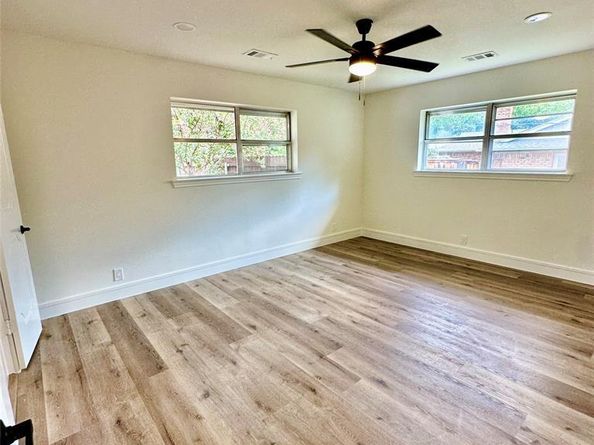 2203  foxcroft Circle , Denton Texas 76209