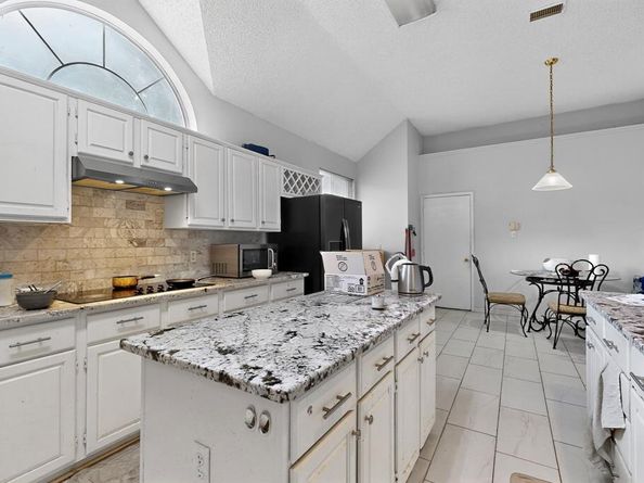 7705  Whitecedar Lane , Rowlett Texas 75089