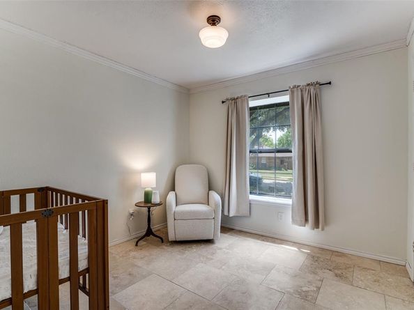 4022  Azalea Lane , Garland Texas 75043