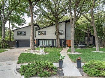 2841  West Court 