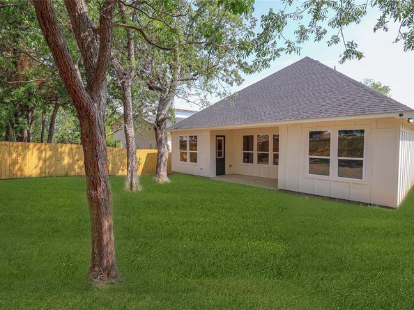 5420  Carver Drive , Fort Worth Texas 76107