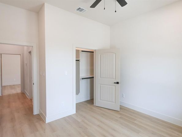 5420  Carver Drive , Fort Worth Texas 76107