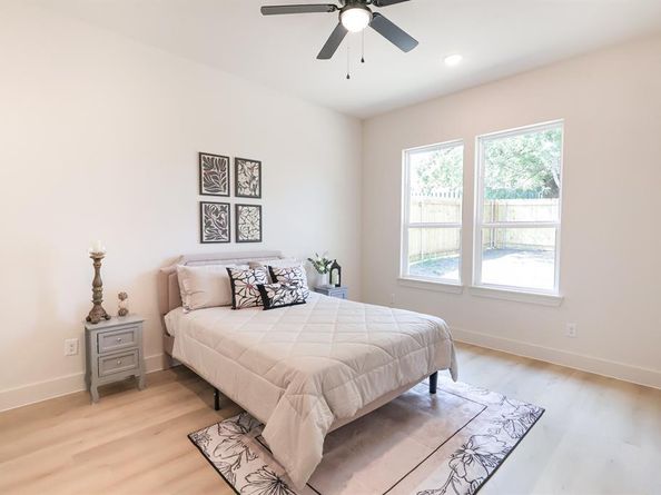 5420  Carver Drive , Fort Worth Texas 76107