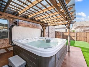 1019  Ivy Charm Way , Arlington Texas 76005