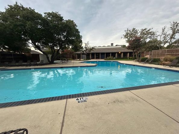 9702  Amberton Parkway , Dallas Texas 75243