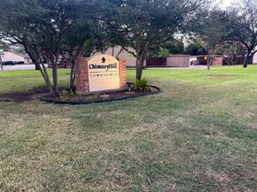 9702  Amberton Parkway , Dallas Texas 75243