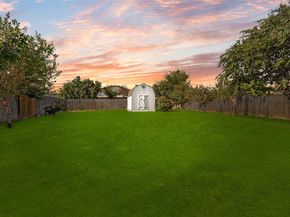 1801  St Lawrence Way , Arlington Texas 76002