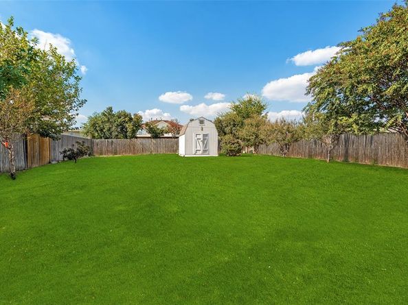 1801  St Lawrence Way , Arlington Texas 76002