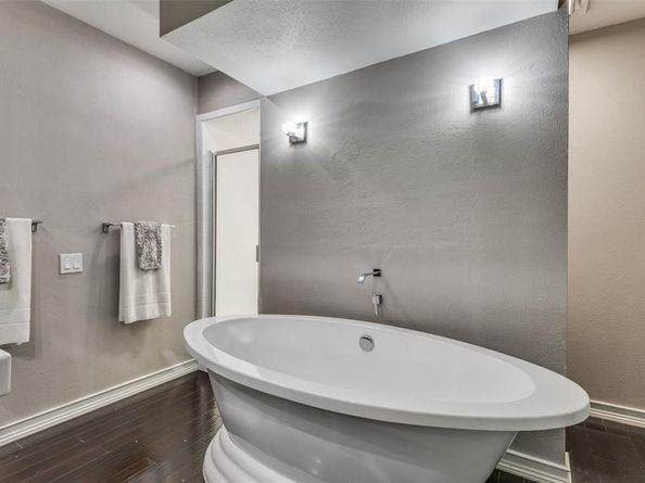 314  Santa Clara Street , Irving Texas 75062