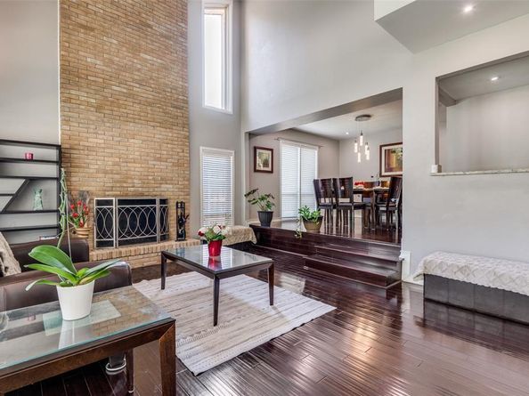 314  Santa Clara Street , Irving Texas 75062