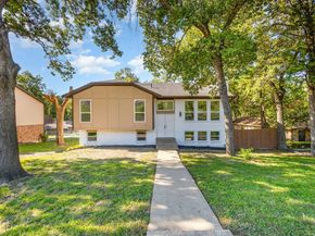 707 W Red Bird Lane , Dallas Texas 75232