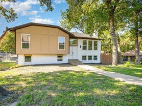 707 W Red Bird Lane , Dallas Texas 75232