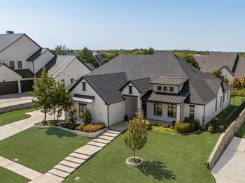 137  Sawgrass Drive 