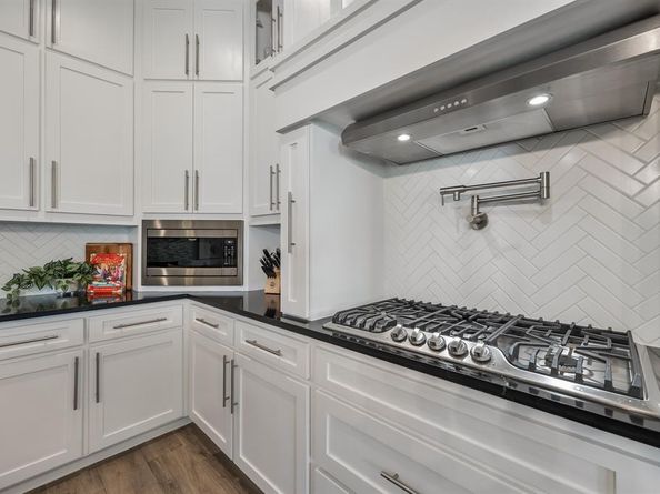 137  Sawgrass Drive , Heath Texas 75032